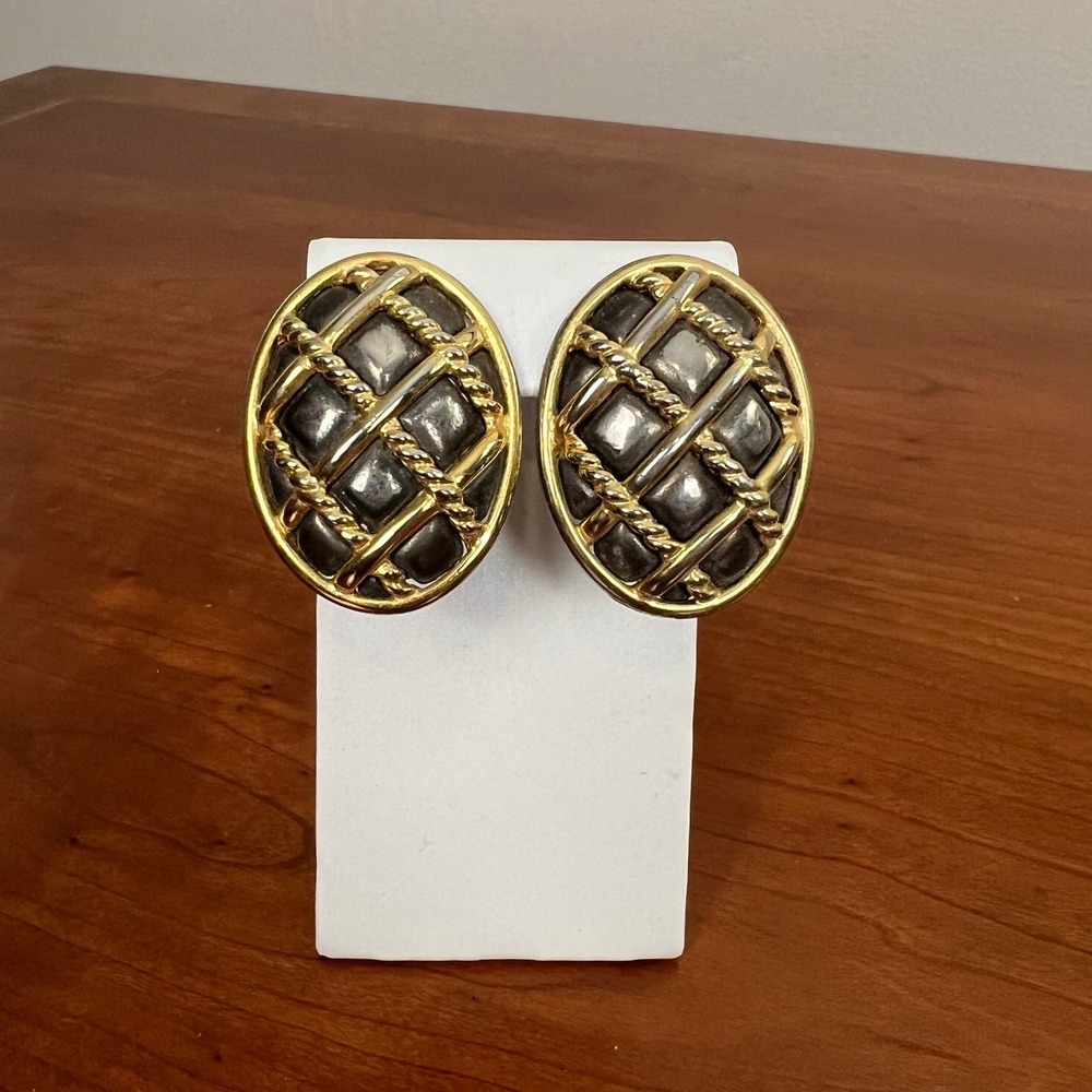 Vintage 1980s Mixed Metal Oval Clip On Earrings Gold Silver Tone Quilted Lattice